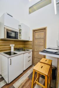 Heart Apartment with FREE Private Parking