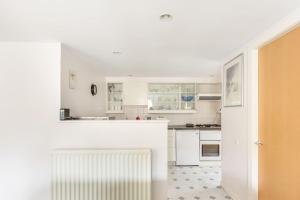 Royal Mile One Apartment