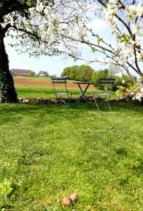 Au pied de l étang et du canal du Nivernais bazolles