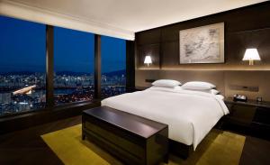 Suite Grand Executive có giường cỡ King (Grand Executive Suite King)
