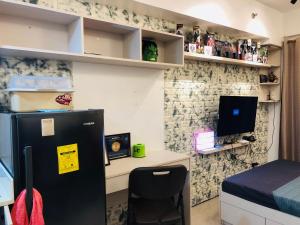 Pine Crest Condominium