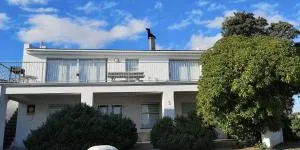 Beach Cottage 1 - Vermont