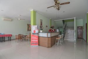 RedDoorz at Hotel Griya Gatsu Lampung