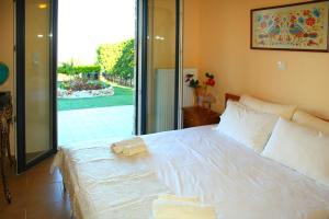 Comfy flat with Garden near the Beach