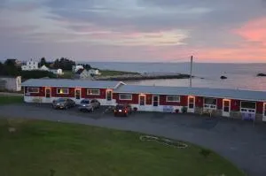 Clifty Cove Motel - Hubbards