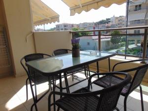 Cozy apartment in Neoi Epivates 1