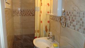 Istos Apartment 4