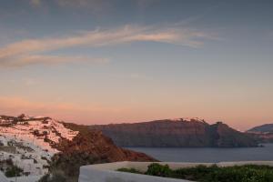 Elitoz Suites Santorini Greece