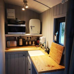 Pen-Rhos luxury glamping "Cuckoos Nest"