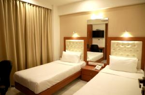 Hotel Lords, Fort