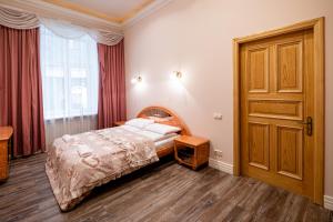 Old Riga 2 Bedroom Vecpilsetas Street Apartment