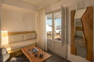 Elitoz Suites Santorini Greece