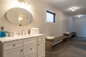 Double Room with Lake View room in Meier Lake Resort