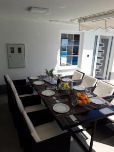 Villa Mare - with HEATED POOL