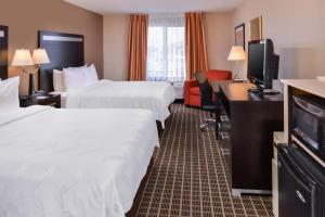 Double Queen Room room in Hotel Nova SFO By FairBridge