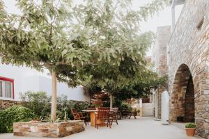 Augustis Suites