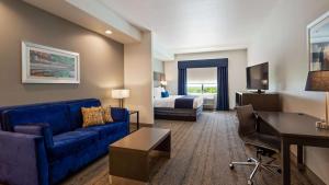 Best Western Plus Roland Inn & Suites