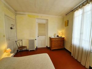 B&B / Chambres d'hotes Bed & Breakfast Chambres d'hotes COTTAGE BELLEVUE : Chambre Double avec Salle de Bains Commune