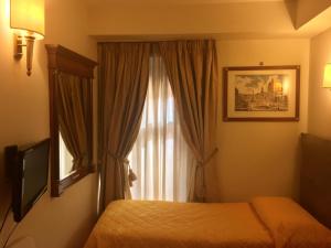 Single Room room in Luxury Rooms H 2000 Roma