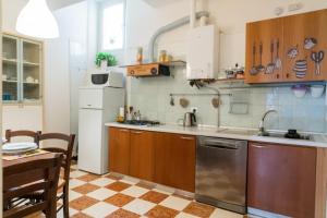 Domus Verona - Accogliente residenza Rocchetto a 25mt da Piazza Erbe