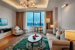 FLC Halong Bay Golf Club & Luxury Resort