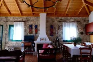 Aetovigli - 迈索尼