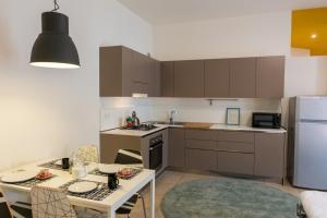 Domus Verona - Ampia residenza Filippini a pochi passi dallArena