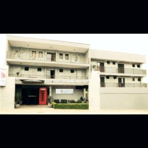 Londres Royal Hotel - Cama de alvenaria