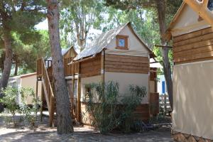 Campings Camping L'Oasis et California : photos des chambres
