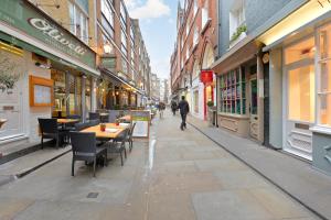 Wigmore Suites Serviced Apartments by Globe Apartments