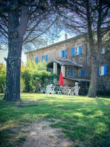 Maisons d'hotes Chambres d'Hotes et Gites Le Mas Bleu & Spa Resort : photos des chambres