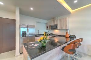 Nayri Life & Spa 208