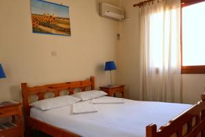 Seaview self catering apartment - Helen No 1 Arkadia Greece