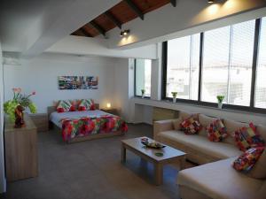 Spacious & Modern Studio Apartment Near the Airport