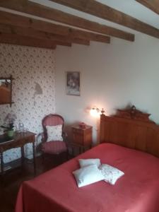 B&B / Chambres d'hotes La Haute Gilberdiere : photos des chambres