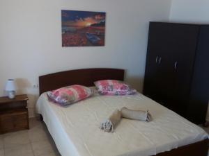 On the beach studio near airport