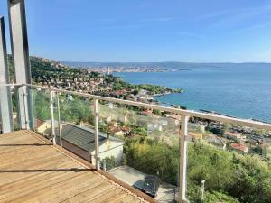 Apartamento TriesteVillas EPIC SEA VIEW Str. Friuli 469, Luxury 3BR w/ parking, 7 guests Trieste Italia