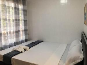 Island Brasserie Hostel