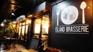 Island Brasserie Hostel
