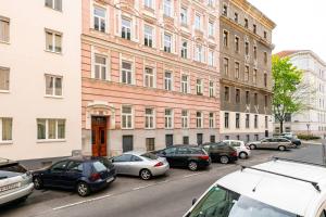 Luxurious apartment next to Belvedere