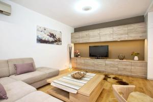 HostGost Selected Suites - Skadarlija Square