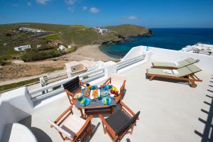 Superior Beachfront Apartment 2 with view to the Aegean Sea Myconos Greece