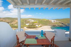 Superior Beachfront Apartment 1 with view to the Aegean Sea Myconos Greece