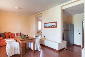 Two-Bedroom Apartment with Garden View room in Residenza Santa Cecilia
