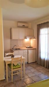 Ikos Studios and Apartments