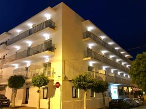 2 stern pension Hostal Cervantes Sant Antoni de Portmany Spanien