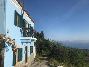 Theea Cottage - Sea Views and Splash Pool Corfu Greece