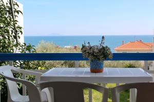 Seaview -2 Space - selfcatering Apartment - Helen No 5 Arkadia Greece