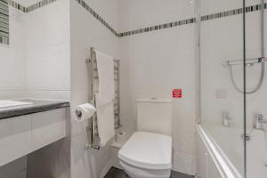 Standard Twin Room- Non Smoking room in Best Western Bradford Guide Post Hotel