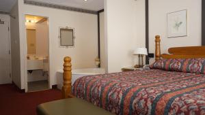 McIntosh Country Inn & Conference Centre